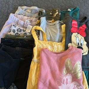 13 piece Girls 5T HAUL